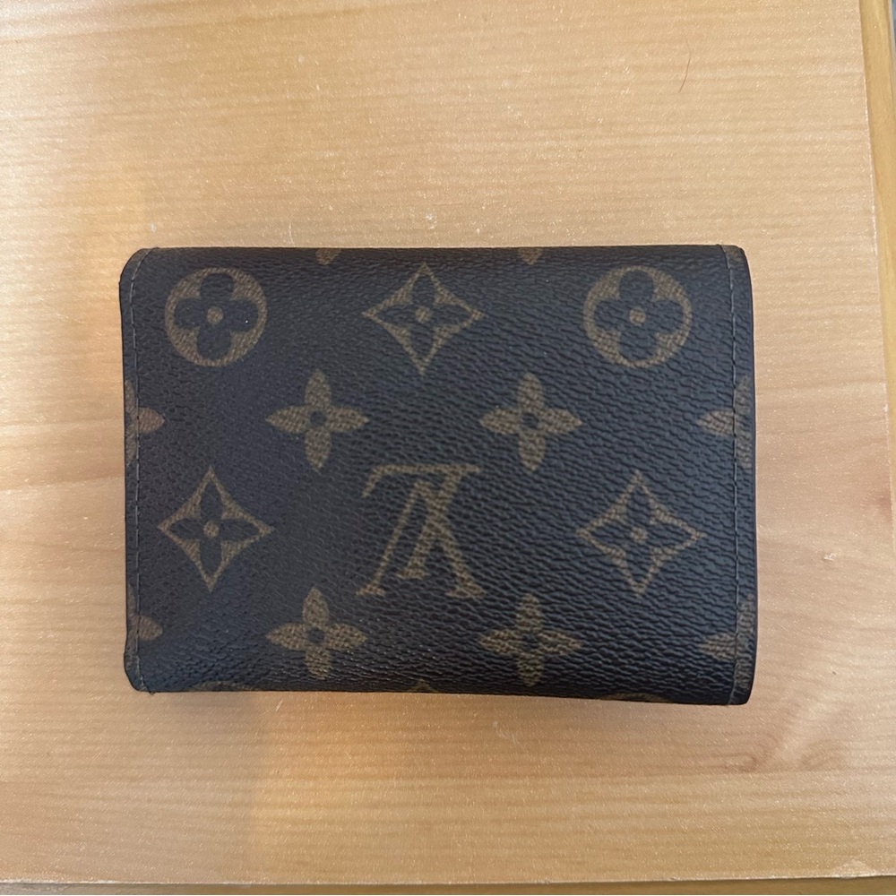 Monogram wallet - Picture 2 of 9